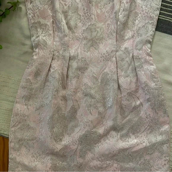 Vintage 1950s-1960s Metallic Floral Sleeveless Cocktail Dress - Picture 4 of 12